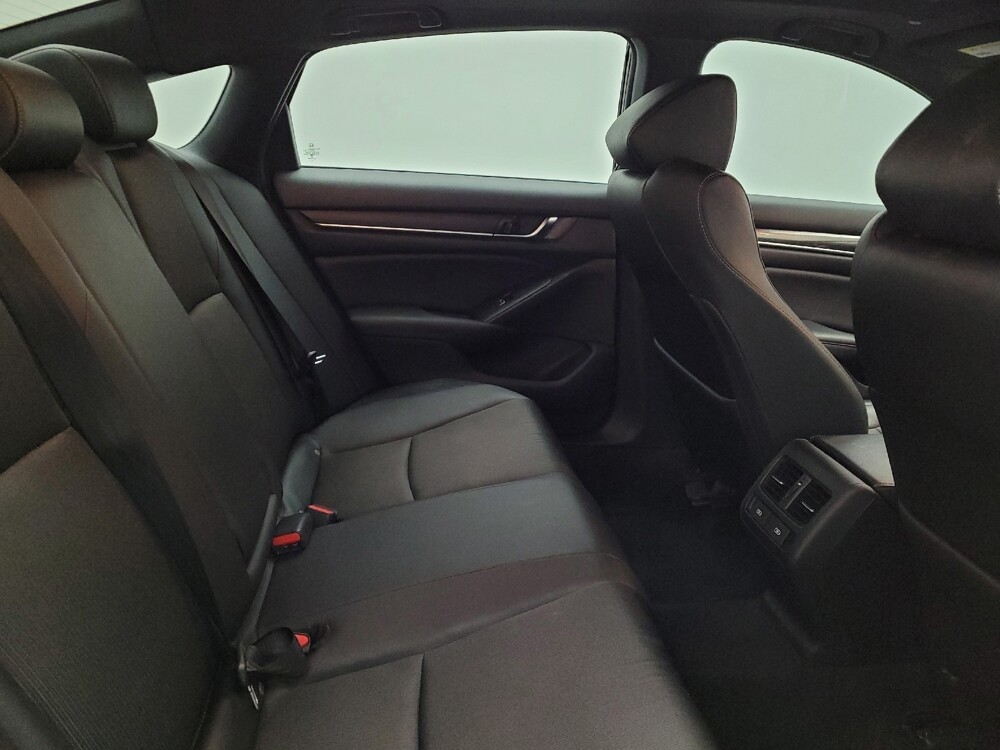 2021 Honda Accord in Fairfield, OH 45014 - 18129327 19