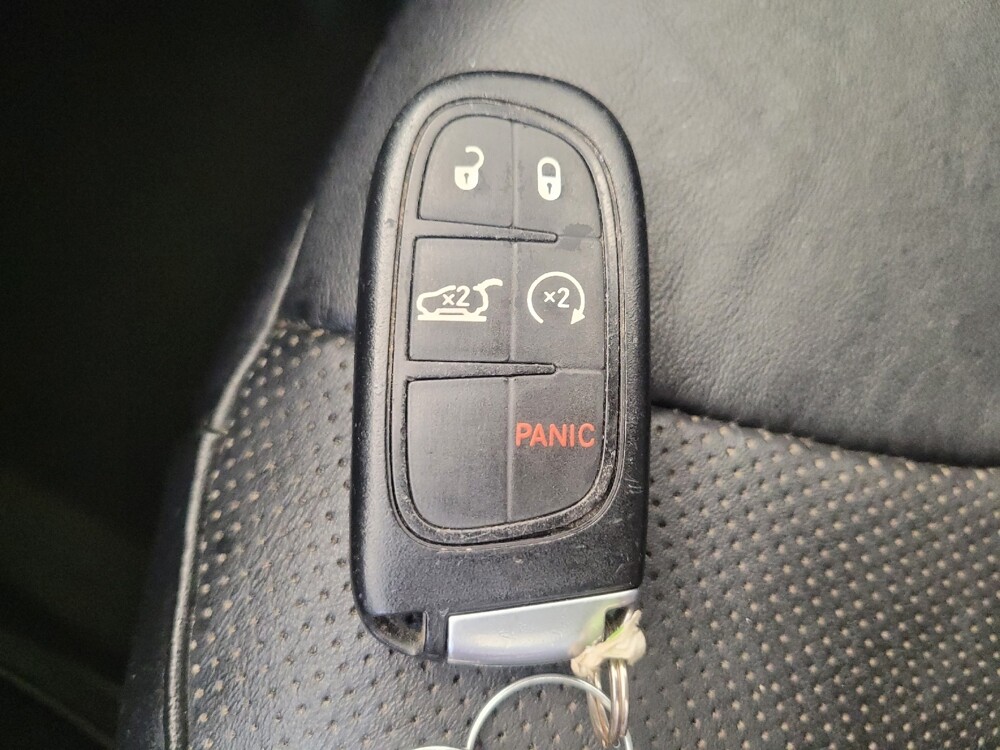 2020 Jeep Cherokee in Miamisburg, OH 45342 - 18129328 32