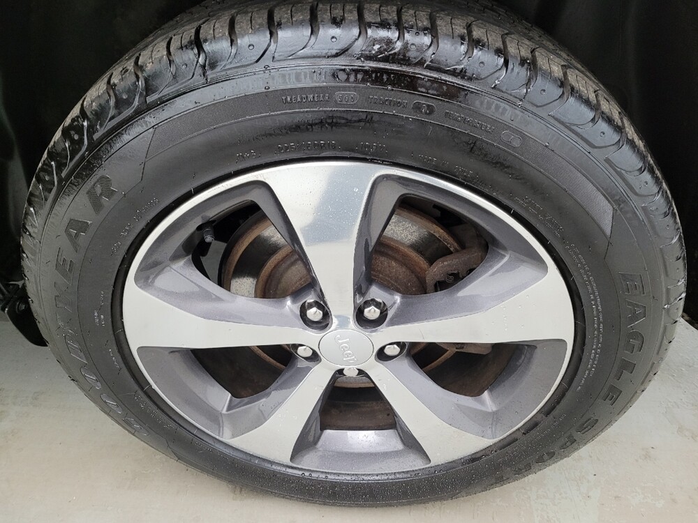 2020 Jeep Cherokee in Miamisburg, OH 45342 - 18129328 31