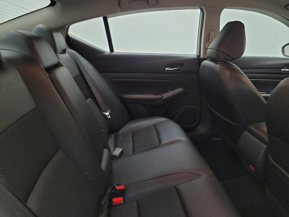 2019 Nissan Altima in Miamisburg, OH 45342 - 18129330 19