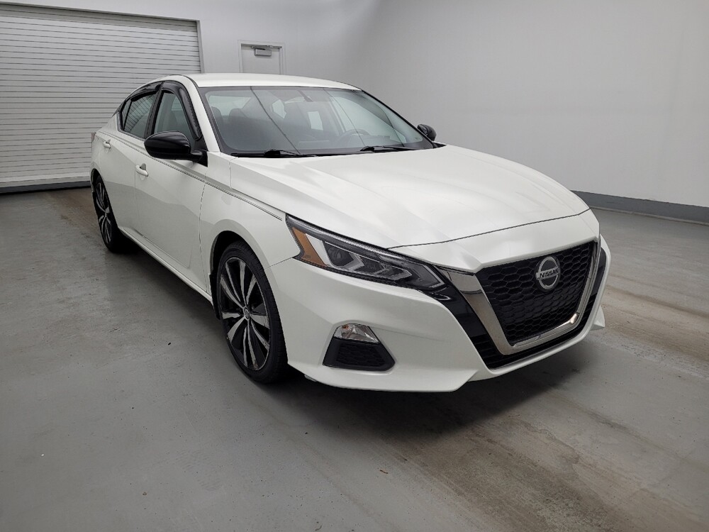 2019 Nissan Altima in Miamisburg, OH 45342 - 18129330 13