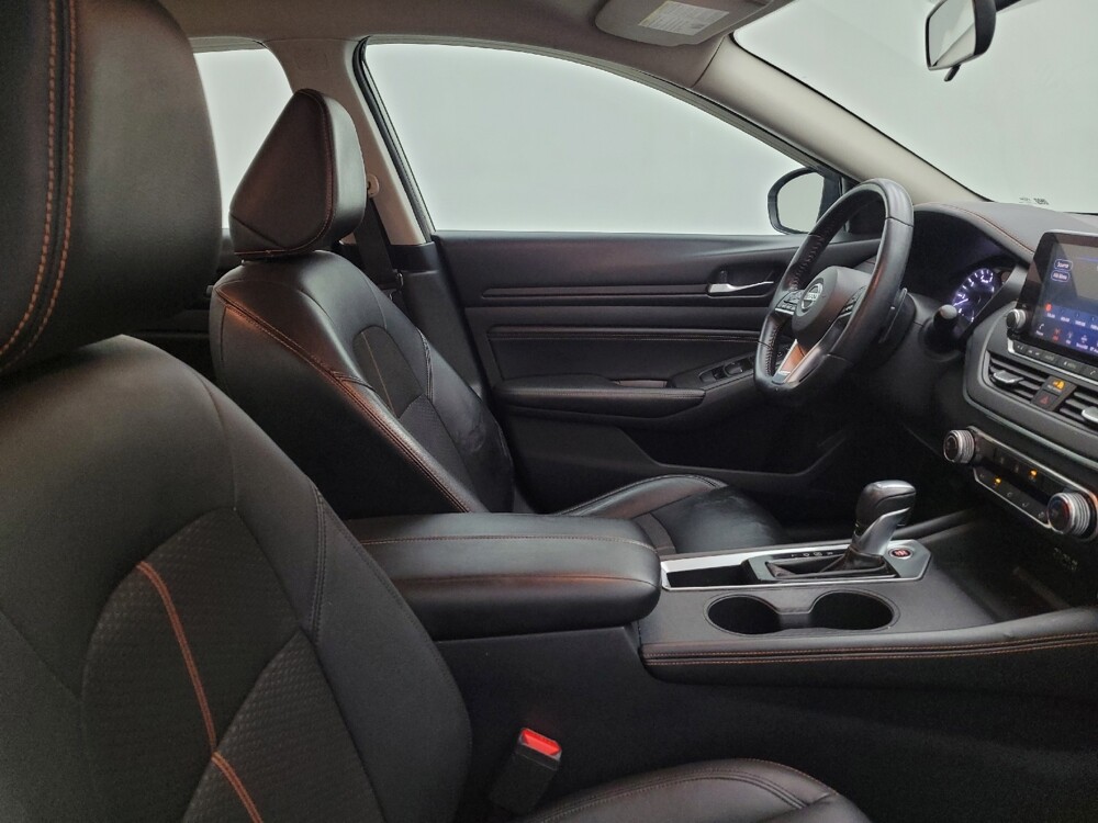 2019 Nissan Altima in Miamisburg, OH 45342 - 18129330 21