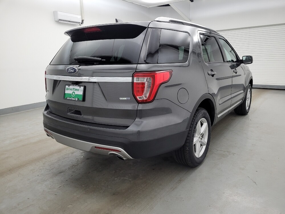 2017 Ford Explorer in Miamisburg, OH 45342 - 18129336 9