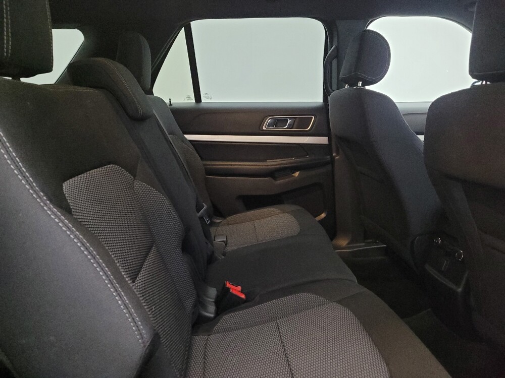 2017 Ford Explorer in Miamisburg, OH 45342 - 18129336 19