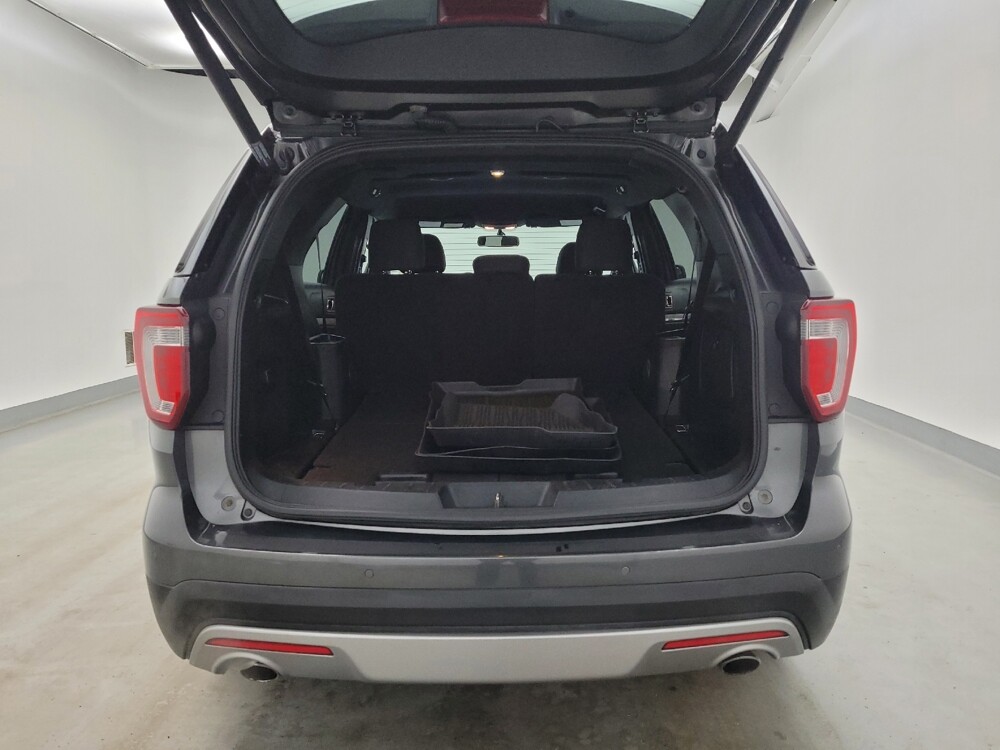 2017 Ford Explorer in Miamisburg, OH 45342 - 18129336 29