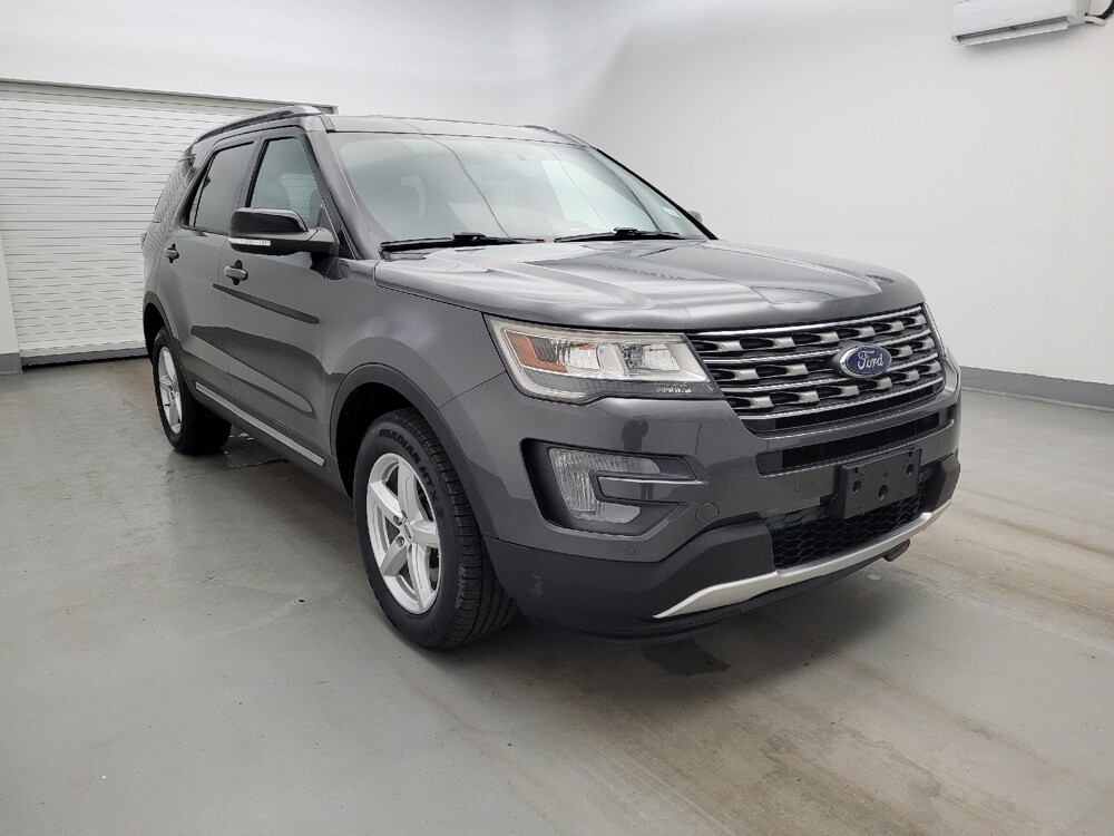 2017 Ford Explorer in Miamisburg, OH 45342 - 18129336 13