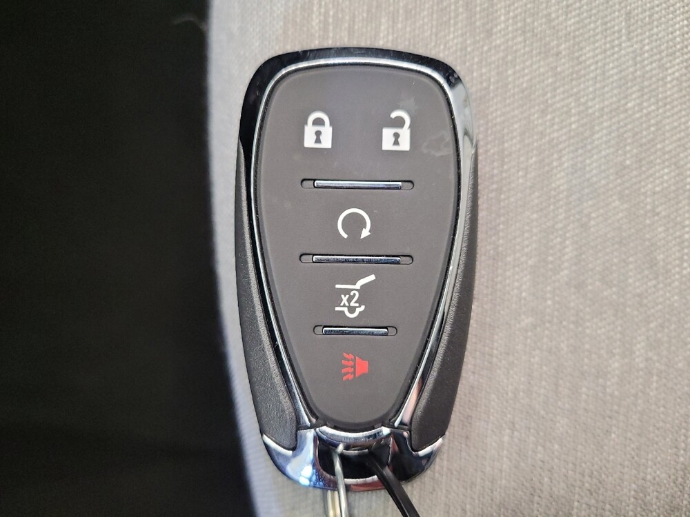 2023 Chevrolet Equinox in Columbus, OH 43228 - 18129337 32