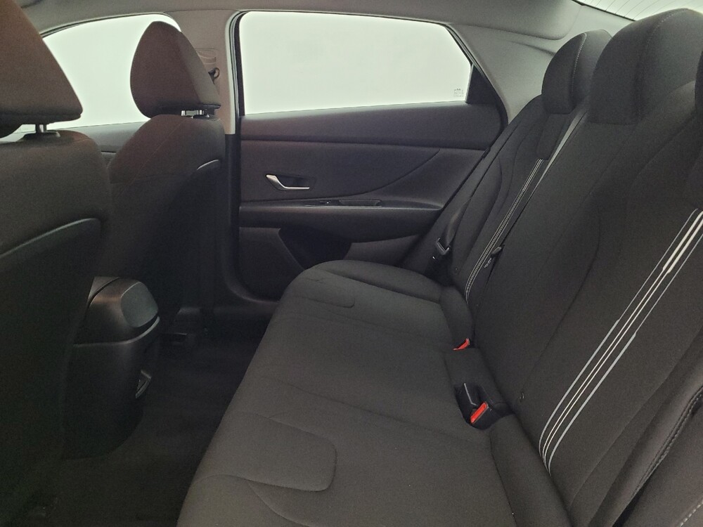 2024 Hyundai Elantra in Fairfield, OH 45014 - 18129338 18