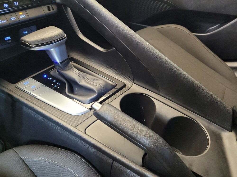 2024 Hyundai Elantra in Fairfield, OH 45014 - 18129338 26