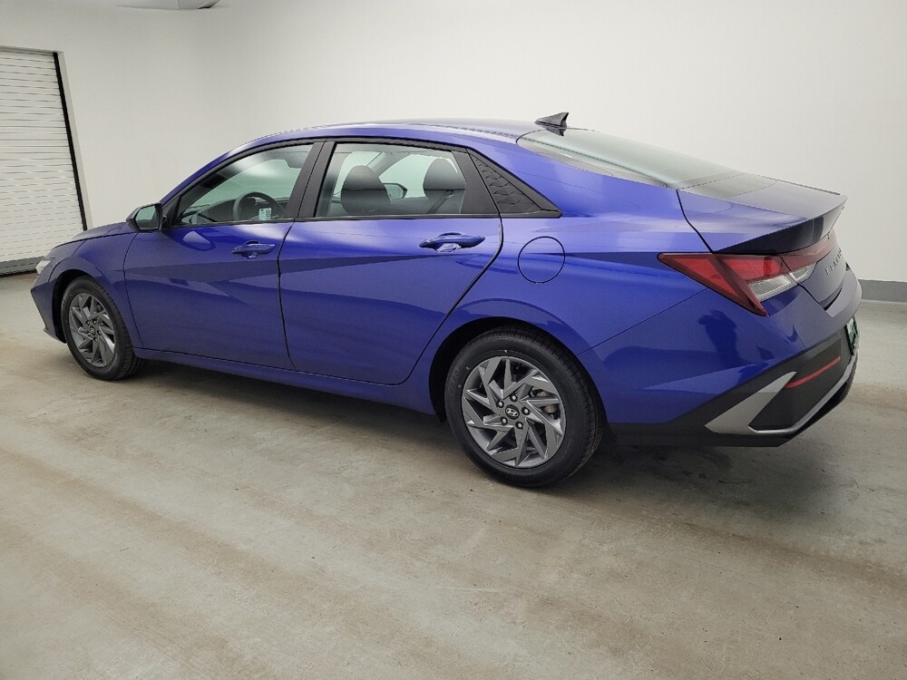 2024 Hyundai Elantra in Fairfield, OH 45014 - 18129338 3