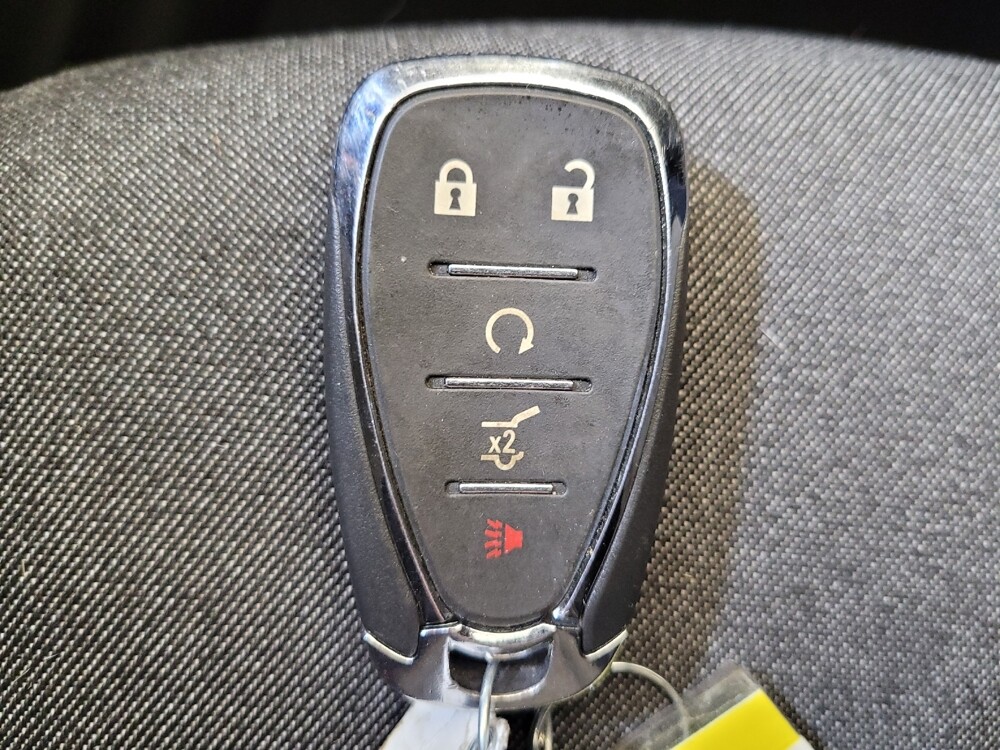 2020 Chevrolet Equinox in Miamisburg, OH 45342 - 18129339 32