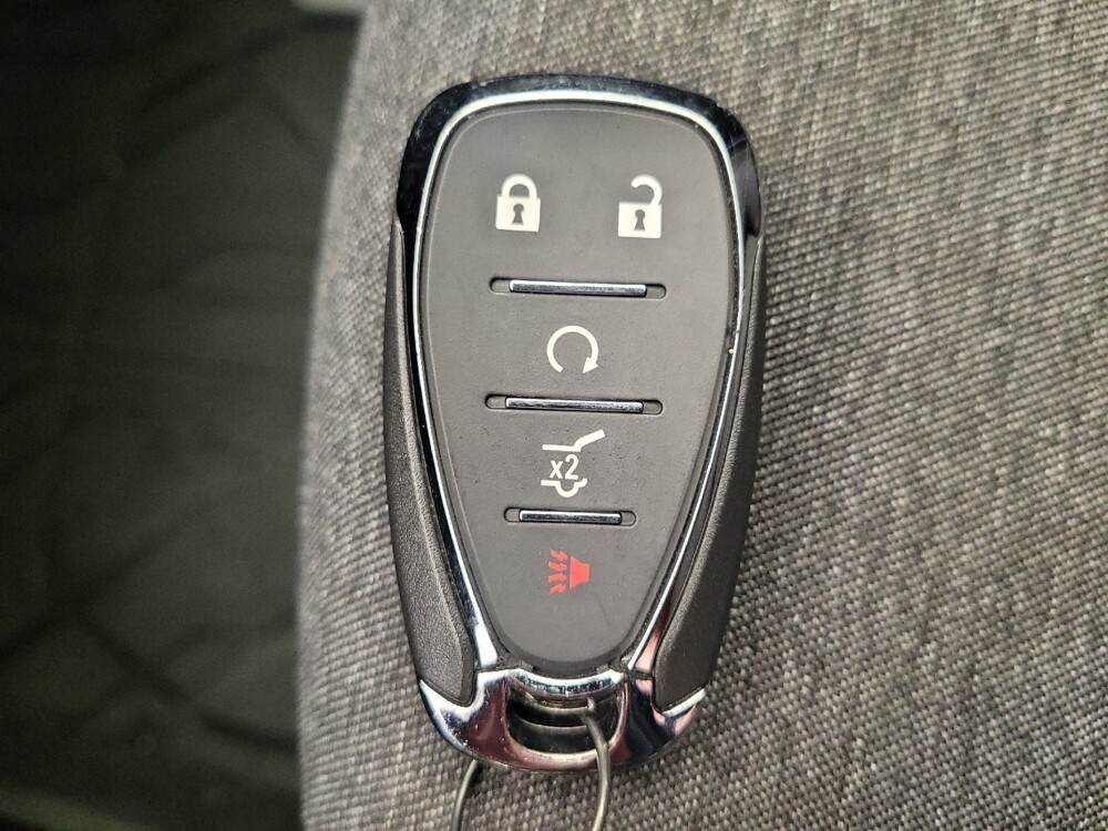 2024 Chevrolet Equinox in Columbus, OH 43228 - 18129340 32