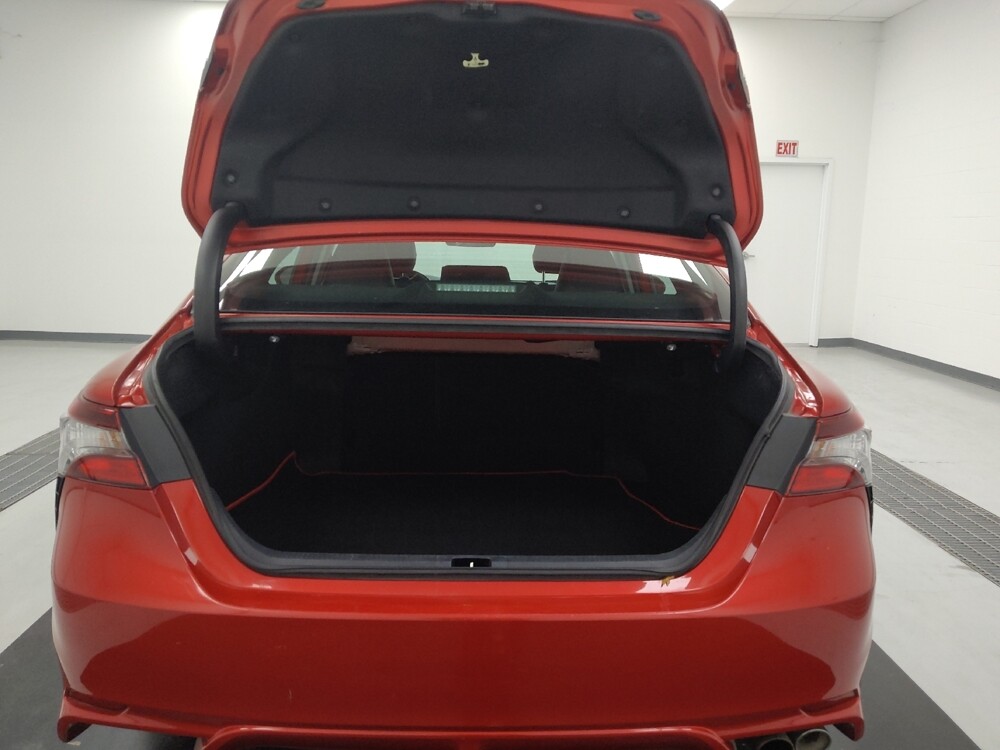 2021 Toyota Camry in St. Louis, MO 63136 - 18129341 29