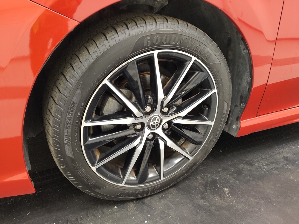 2021 Toyota Camry in St. Louis, MO 63136 - 18129341 31