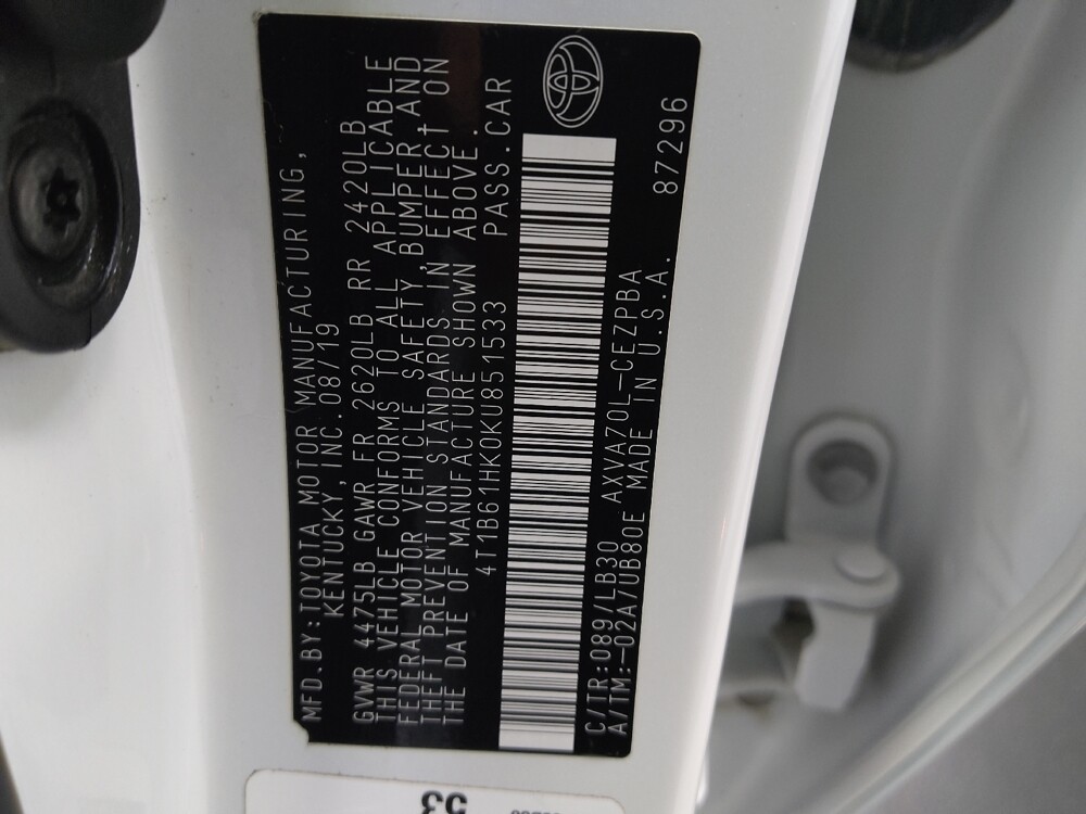 2019 Toyota Camry in St. Louis, MO 63136 - 18129342 33