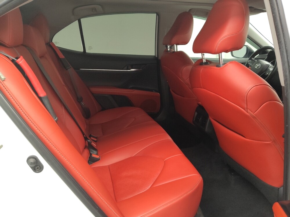 2019 Toyota Camry in St. Louis, MO 63136 - 18129342 19