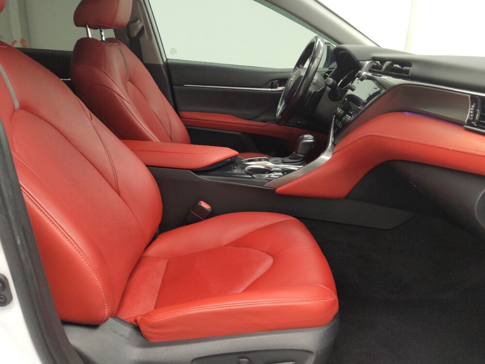 2019 Toyota Camry in St. Louis, MO 63136 - 18129342 21