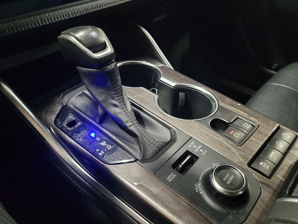 2021 Toyota Highlander in Williamstown, NJ 8094 - 18129350 26