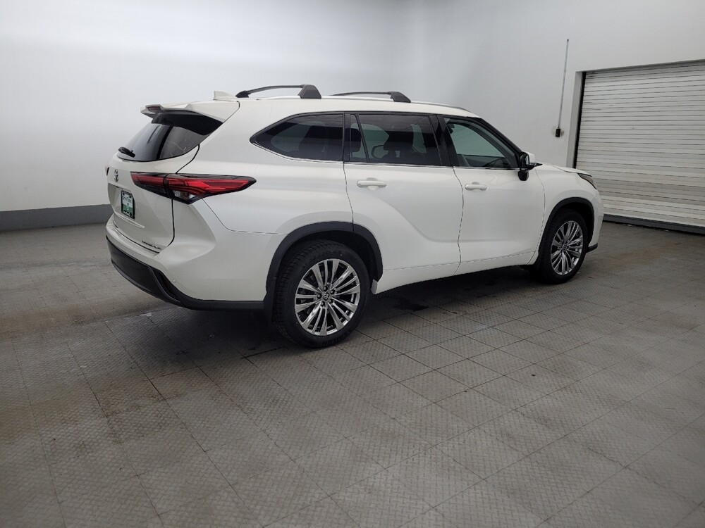 2021 Toyota Highlander in Williamstown, NJ 8094 - 18129350 10