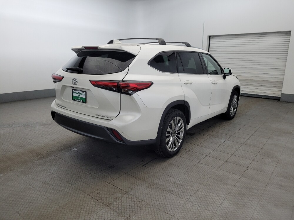 2021 Toyota Highlander in Williamstown, NJ 8094 - 18129350 9