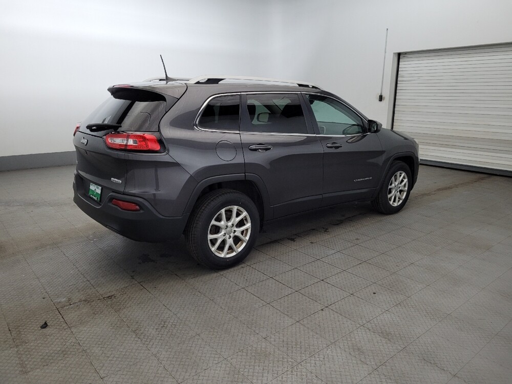 2016 Jeep Cherokee in Williamstown, NJ 8094 - 18129355 10