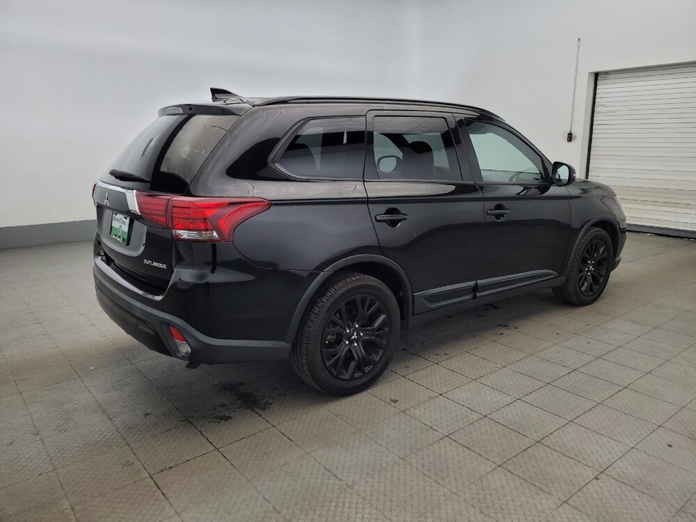 2019 Mitsubishi Outlander in Henrico, VA 23223 - 18129360 10