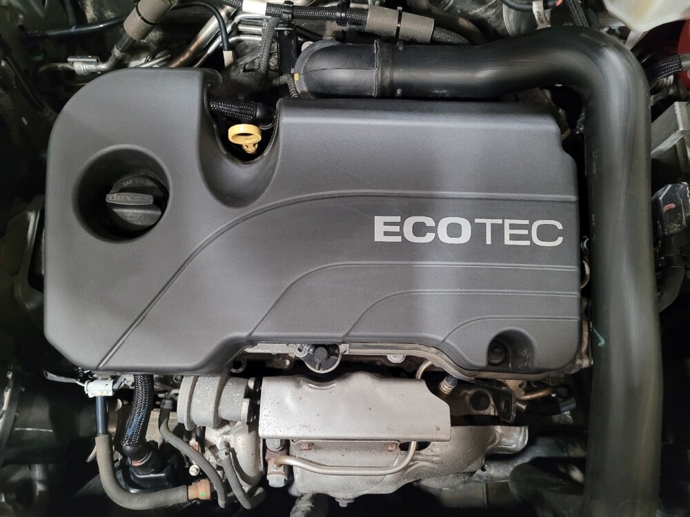 2021 Chevrolet Equinox in Woodbridge, VA 22191 - 18129375 30