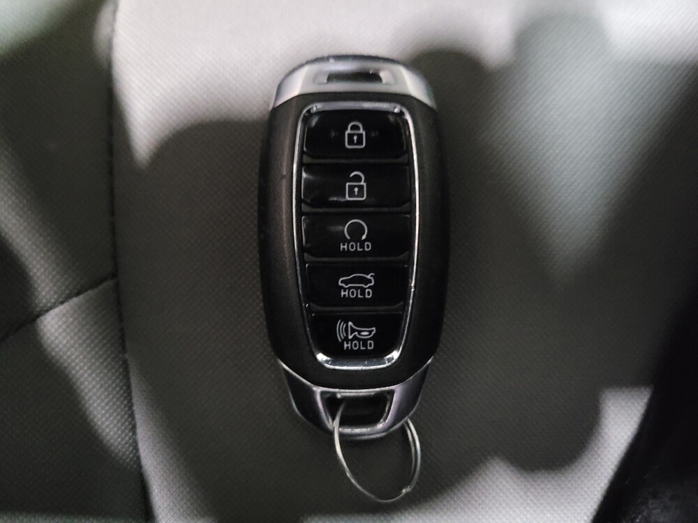 2023 Hyundai Elantra in Woodbridge, VA 22191 - 18129378 32