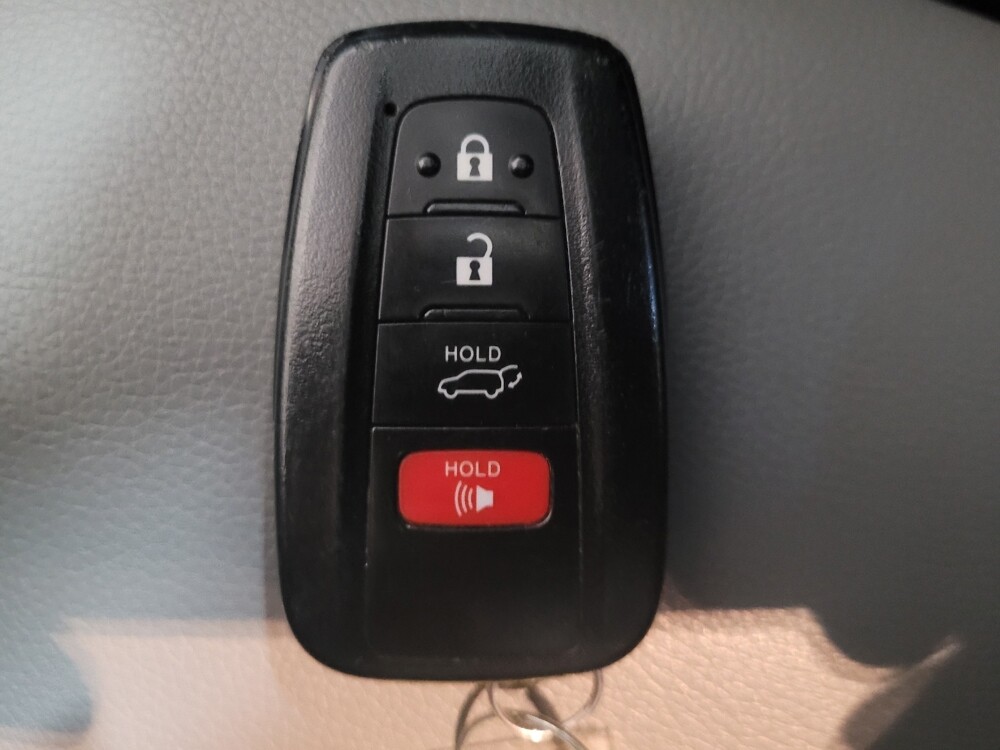 2020 Toyota Highlander in Williamstown, NJ 8094 - 18129383 32