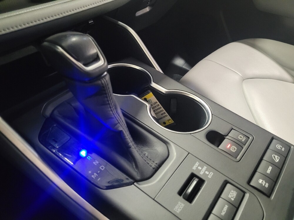 2020 Toyota Highlander in Williamstown, NJ 8094 - 18129383 26