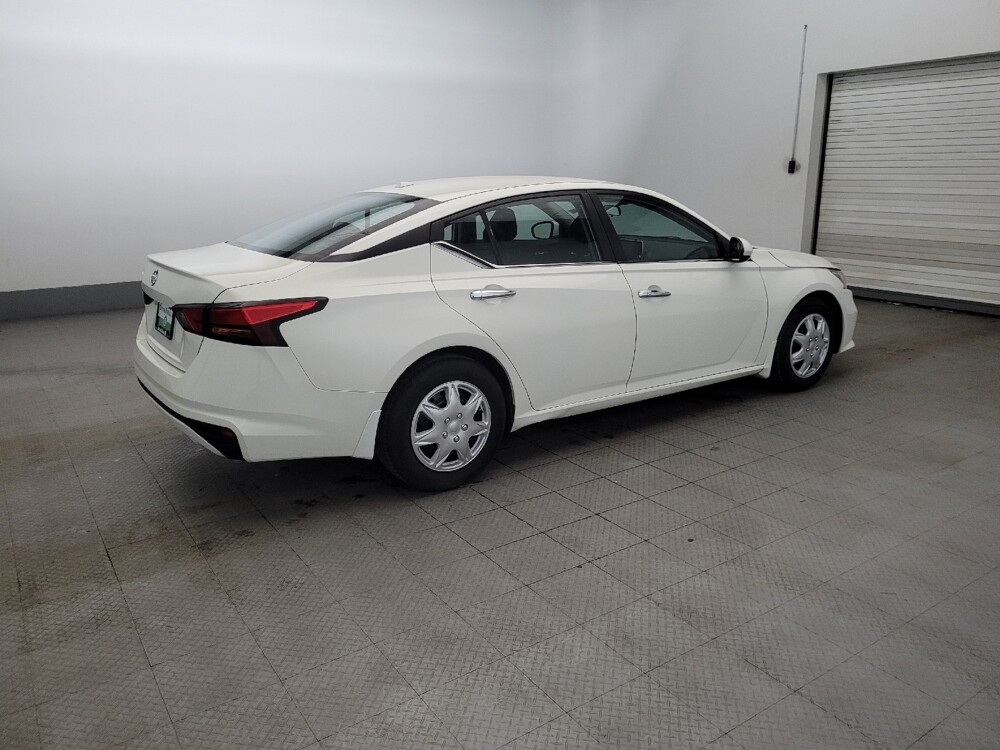2020 Nissan Altima in Williamstown, NJ 8094 - 18129387 10