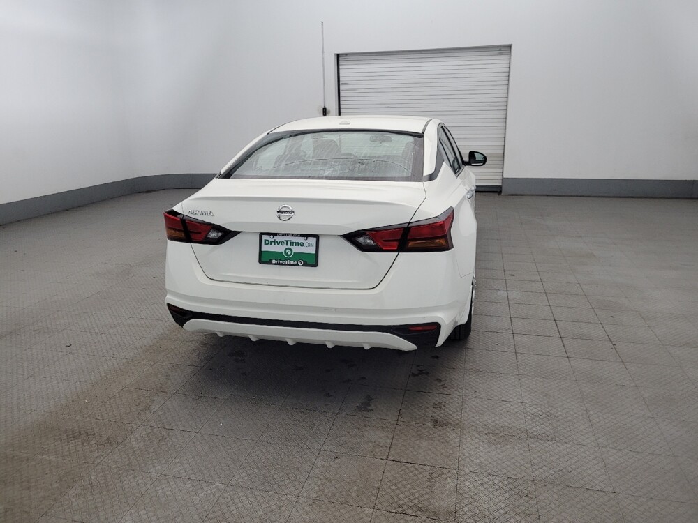 2020 Nissan Altima in Williamstown, NJ 8094 - 18129387 7