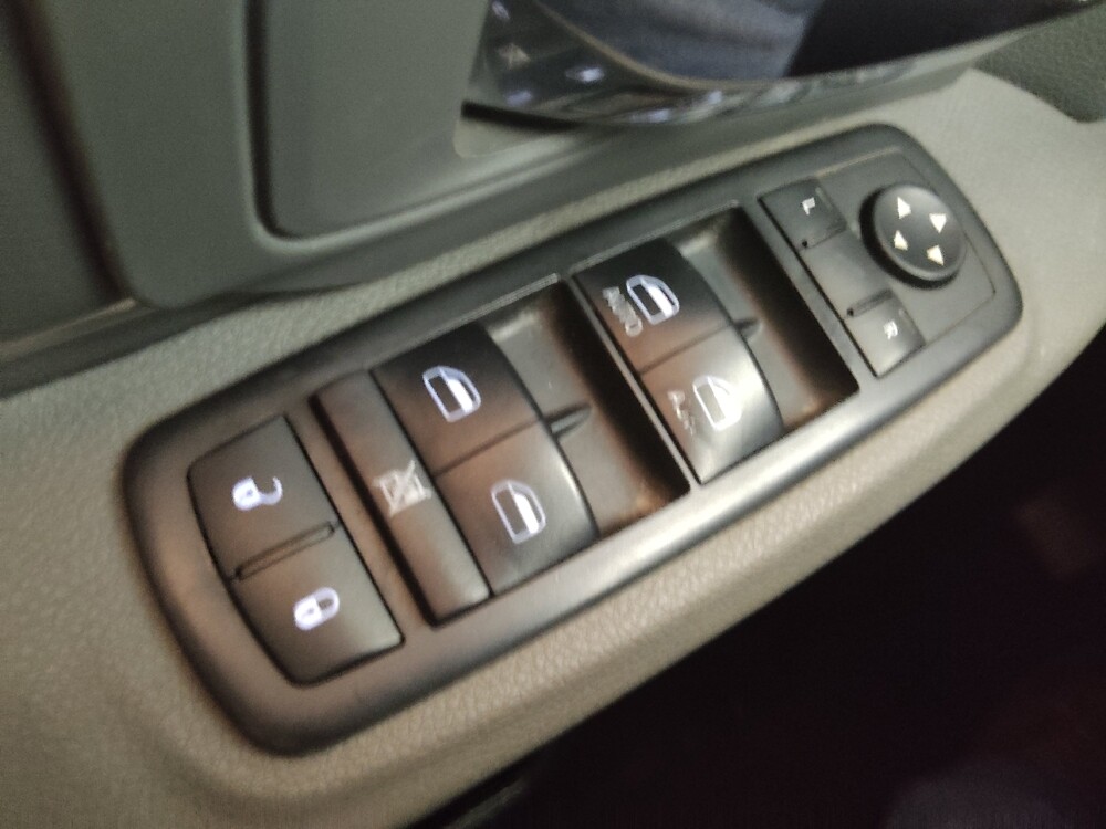 2018 RAM 1500 in Topeka, KS 66611 - 18129390 27