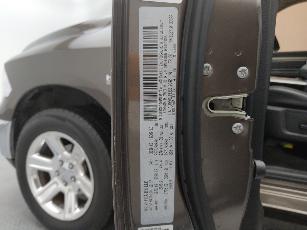 2018 RAM 1500 in Topeka, KS 66611 - 18129390 33