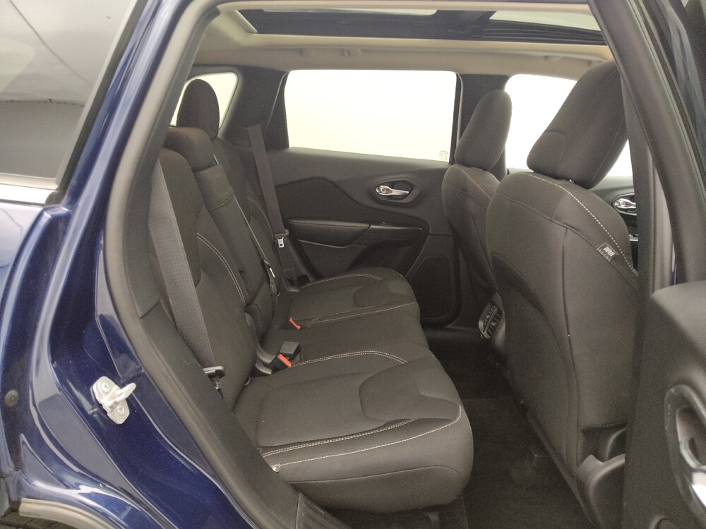 2015 Jeep Cherokee in St. Louis, MO 63136 - 18129391 19