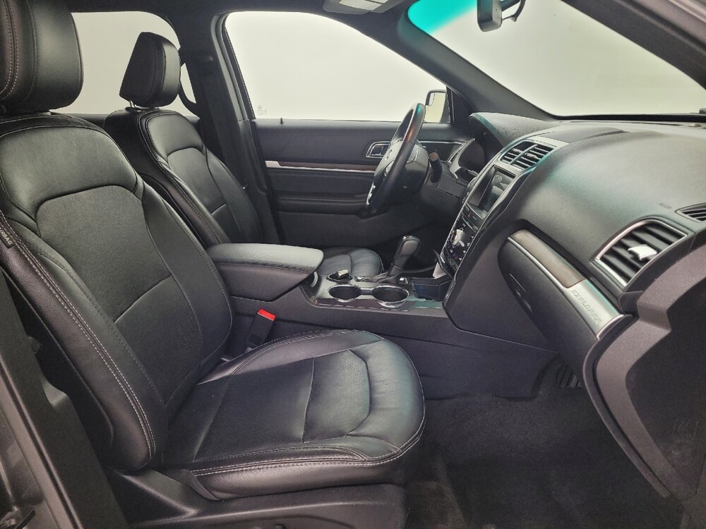 2018 Ford Explorer in St. Louis, MO 63125 - 18129392 21