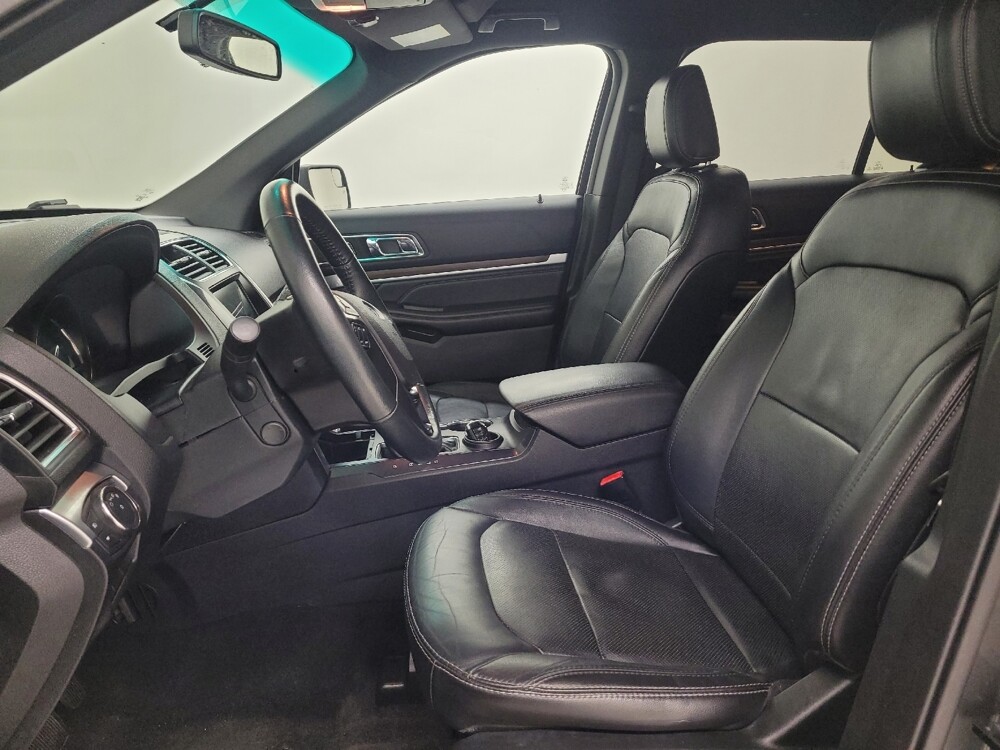 2018 Ford Explorer in St. Louis, MO 63125 - 18129392 17