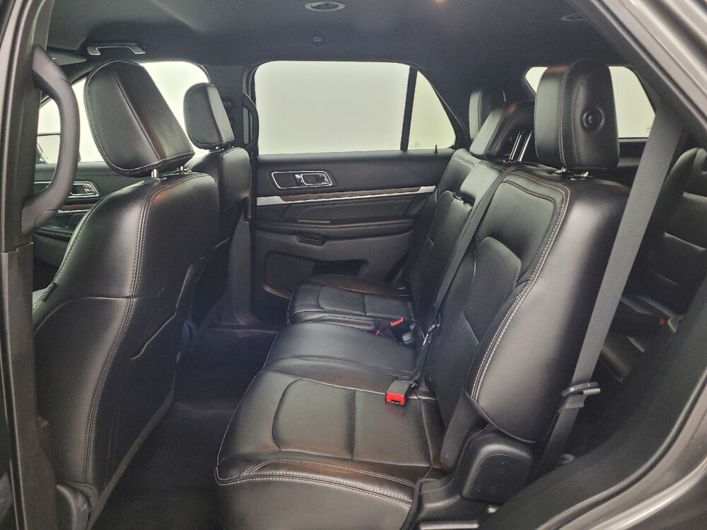 2018 Ford Explorer in St. Louis, MO 63125 - 18129392 18