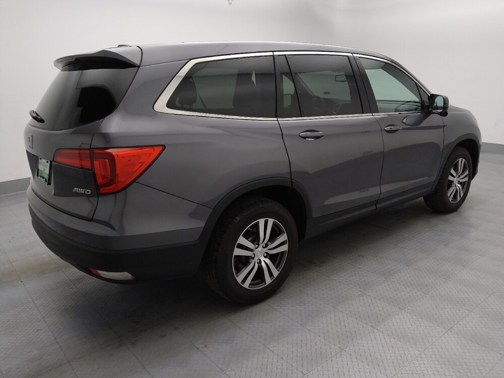 2017 Honda Pilot in Independence, MO 64055 - 18129393 10