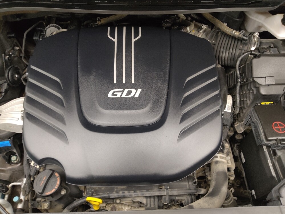 2016 Kia Sedona in Springfield, MO 65807 - 18129395 30