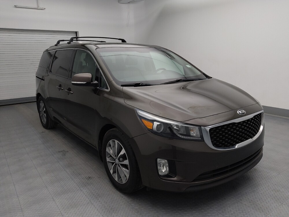 2016 Kia Sedona in Springfield, MO 65807 - 18129395 13