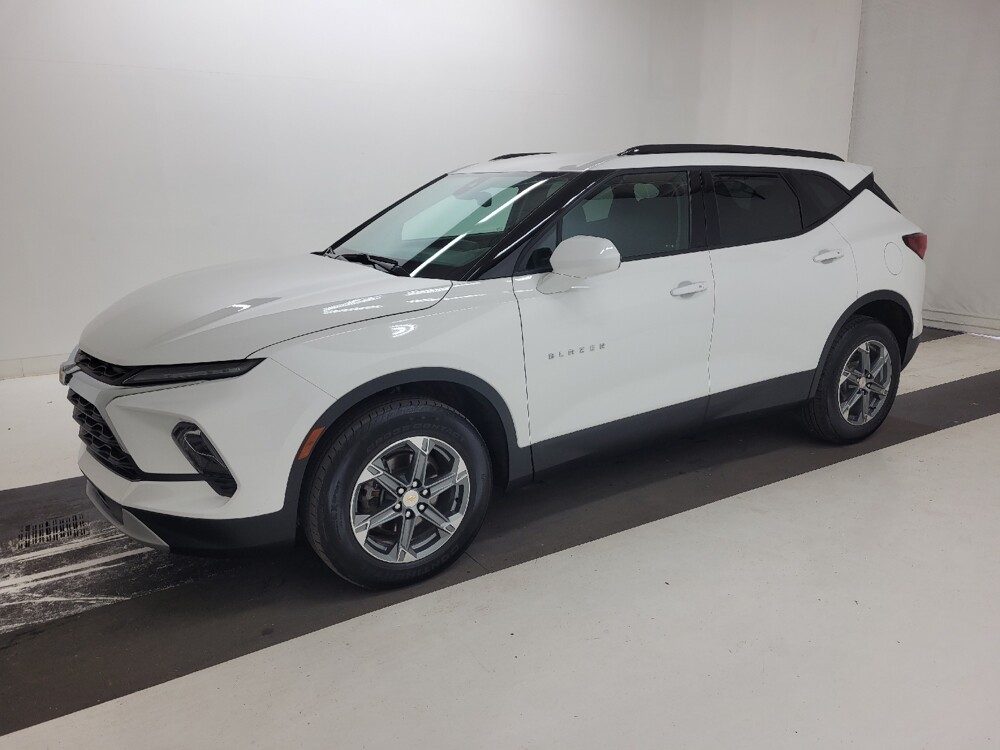 2024 Chevrolet Blazer in St. Louis, MO 63125 - 18129396 2