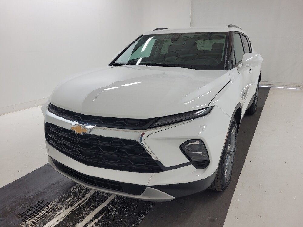 2024 Chevrolet Blazer in St. Louis, MO 63125 - 18129396 15