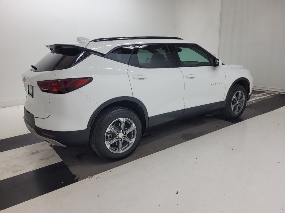 2024 Chevrolet Blazer in St. Louis, MO 63125 - 18129396 10