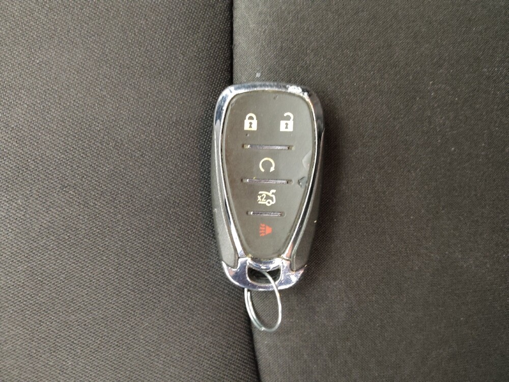 2023 Chevrolet Malibu in Independence, MO 64055 - 18129399 32