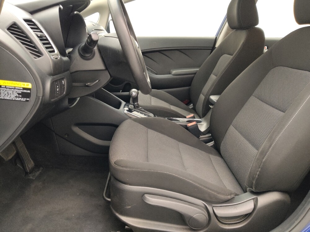 2017 Kia Forte in Springfield, MO 65807 - 18129401 17