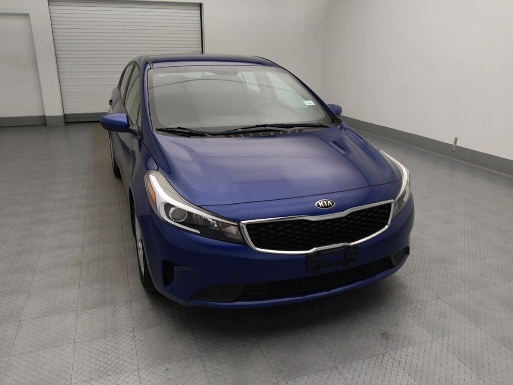 2017 Kia Forte in Springfield, MO 65807 - 18129401 14