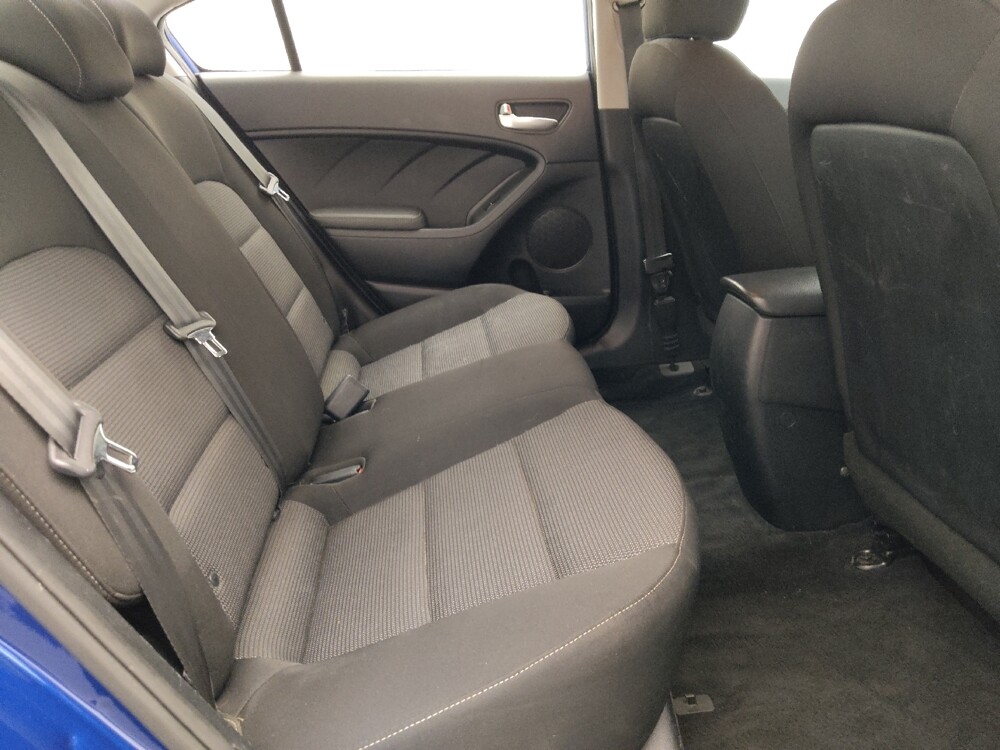 2017 Kia Forte in Springfield, MO 65807 - 18129401 19