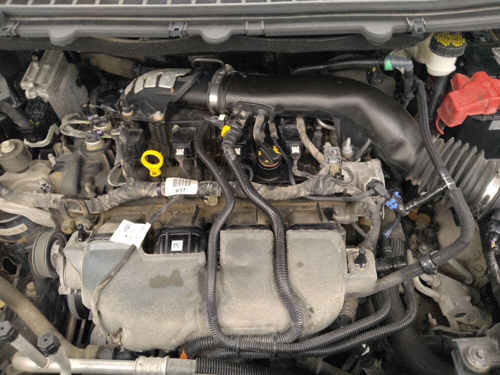 2017 Ford Edge in St. Louis, MO 63136 - 18129402 30