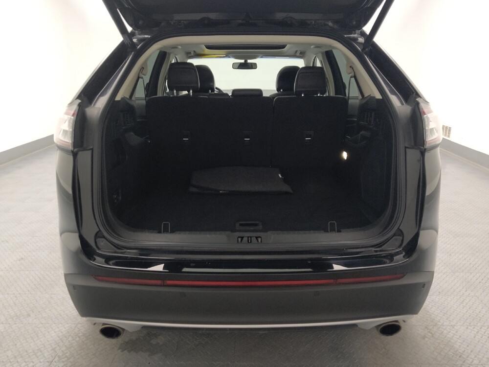 2017 Ford Edge in St. Louis, MO 63136 - 18129402 29
